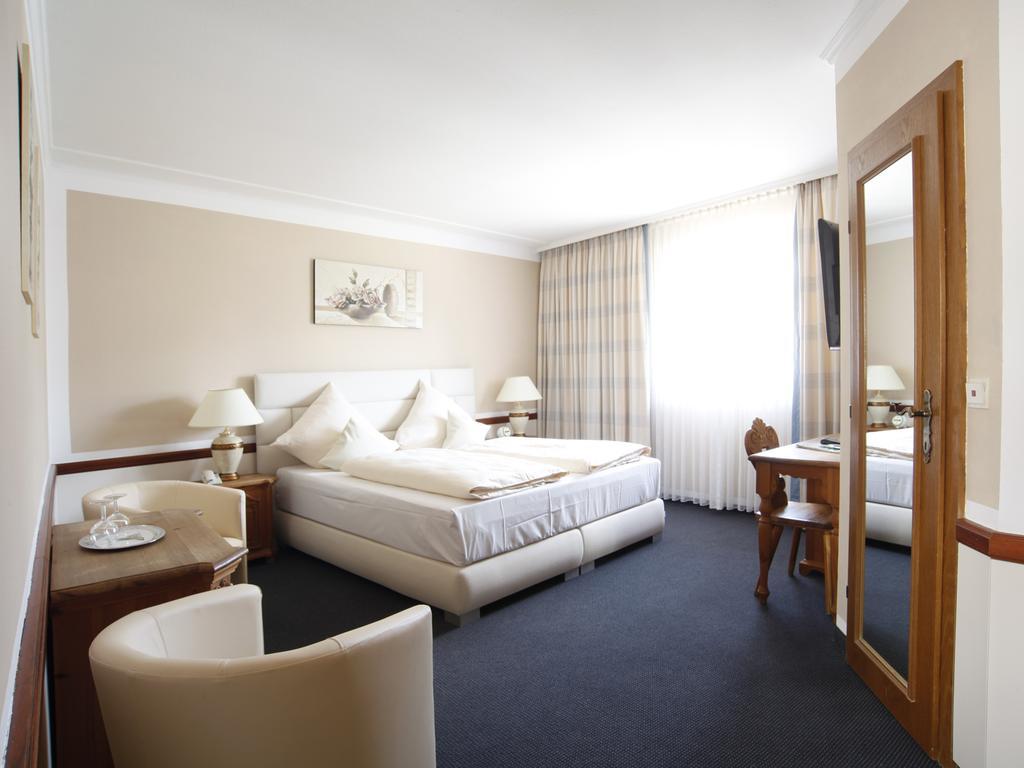 Hotel Garni Zum Gockl Unterfoehring Luaran gambar